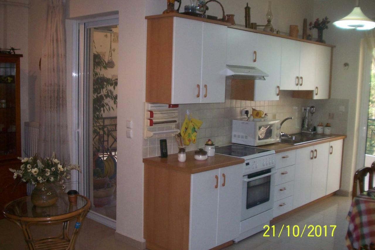 Quiet Spacious Apartment In Návplio Kültér fotó