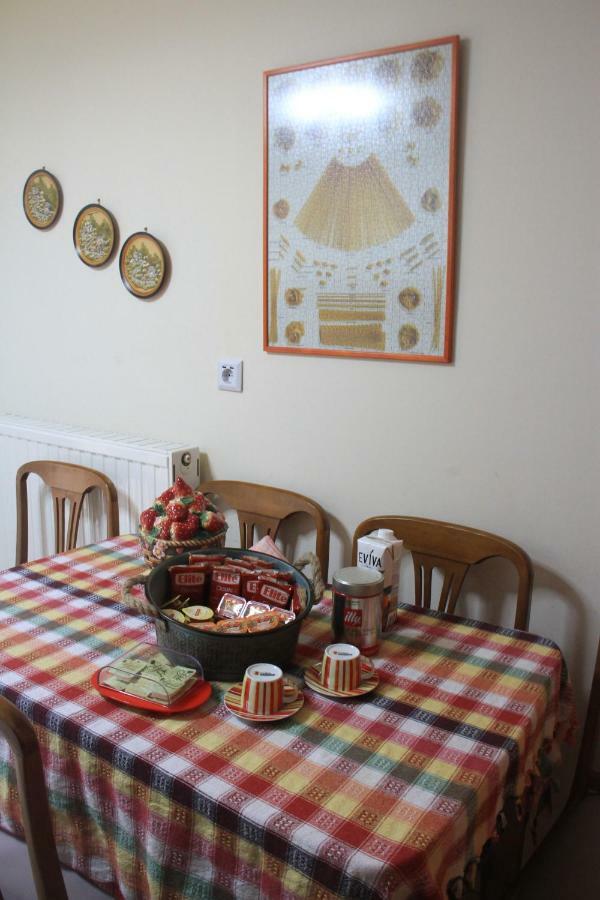 Quiet Spacious Apartment In Návplio Kültér fotó